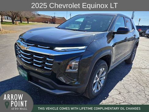 Used 2025 Chevrolet Equinox LT FWD image 4