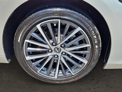 Used 2023 Lexus ES 250 w/ Premium Package AWD/4WD image 10