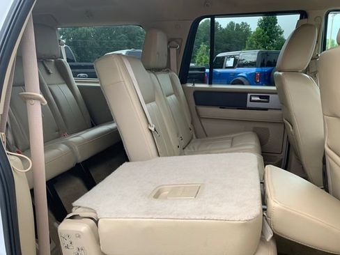 Used 2014 Ford Expedition EL XLT w/ Equipment Group 202A AWD/4WD image 14
