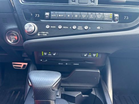 Used 2022 Lexus ES 350 F Sport w/ Accessory Package 2 FWD image 32