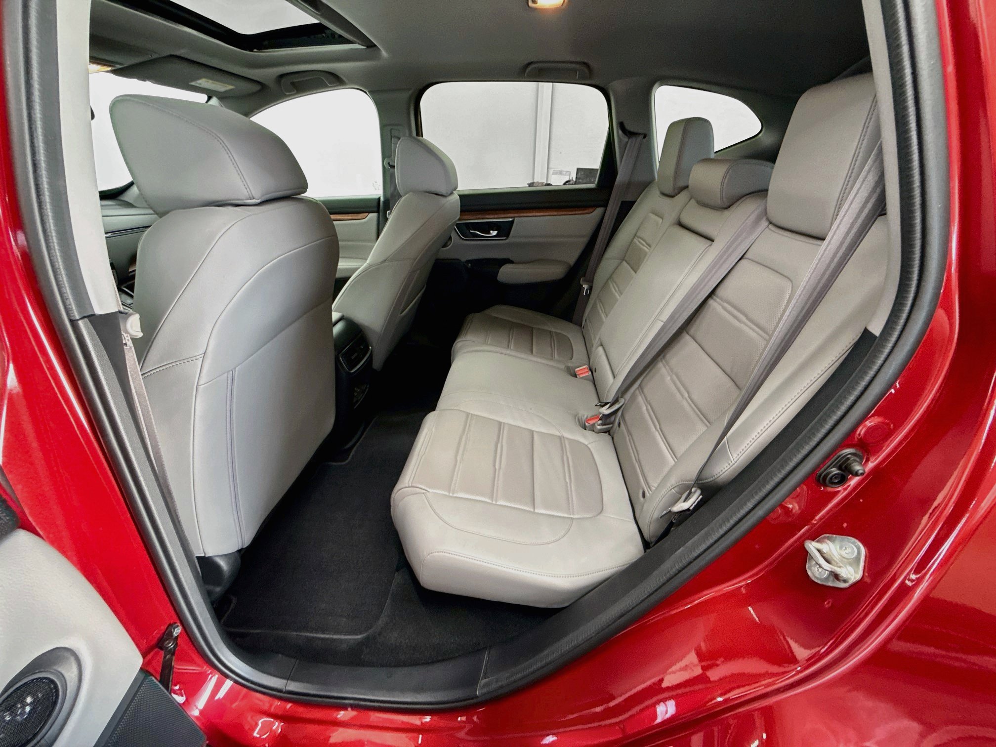 Used 2020 Honda CR-V Touring image 27