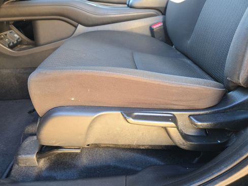 Used 2016 Honda HR-V LX image 17