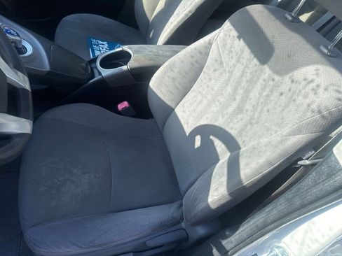 Used 2013 Toyota Prius Two image 11