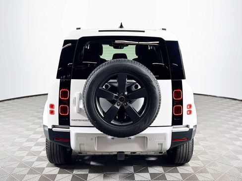Used 2025 Land Rover Defender 110 S AWD/4WD image 6