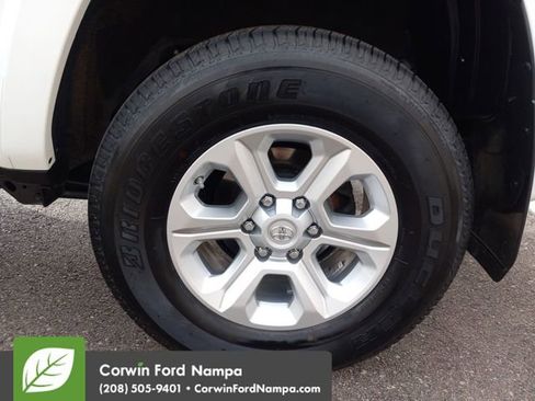 Used 2017 Toyota 4Runner SR5 image 31