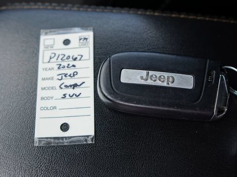 Used 2020 Jeep Compass Latitude w/ Cold Weather Group AWD/4WD image 33