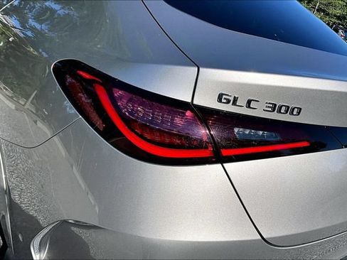 Certified 2024 Mercedes-Benz GLC 300 4MATIC image 17
