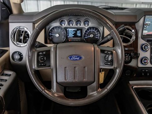 Used 2016 Ford F250 Lariat w/ Lariat Interior Package image 14