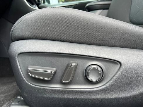 New 2025 Toyota RAV4 XLE image 14