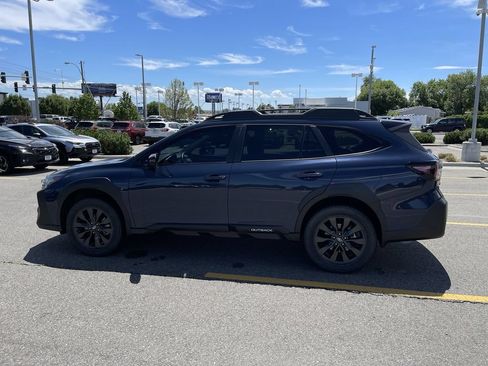 Certified 2024 Subaru Outback Onyx Edition XT AWD/4WD image 4