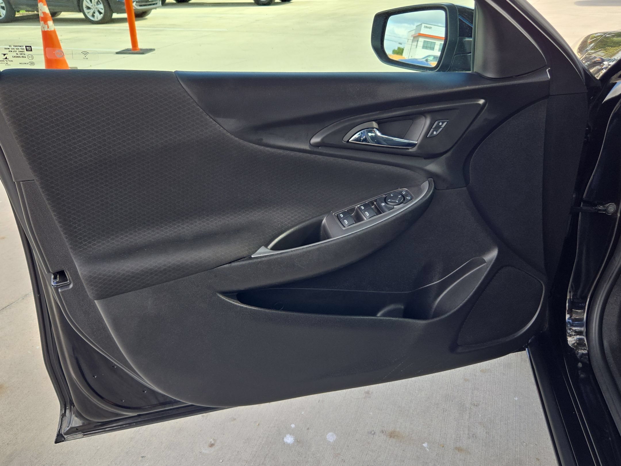 Certified 2025 Chevrolet Malibu LT FWD image 11
