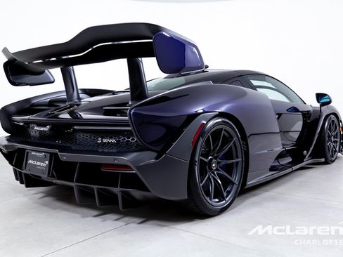 Used 2019 McLaren Senna RWD image 9