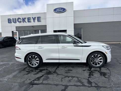 Used 2023 Lincoln Aviator Grand Touring w/ Equipment Group 301A image 10