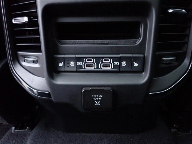 Used 2025 RAM 1500 Limited AWD/4WD image 7