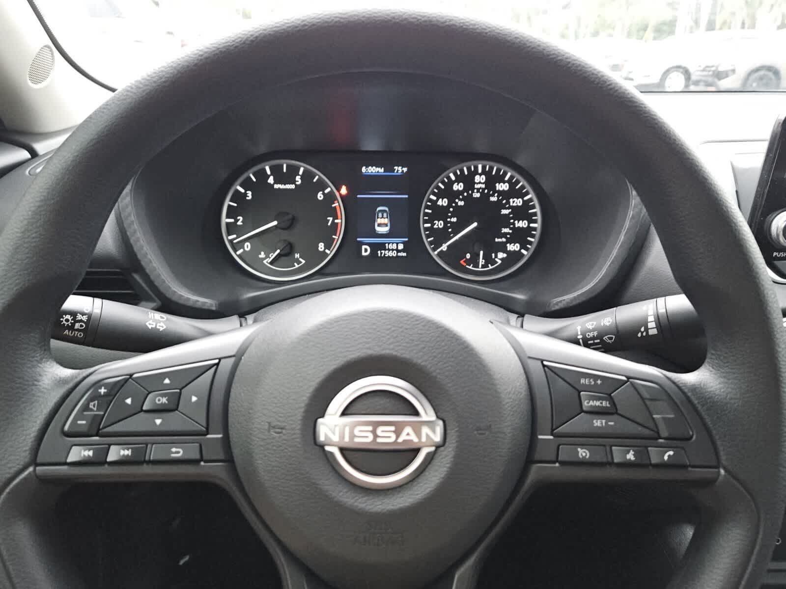 Used 2025 Nissan Sentra S FWD image 11