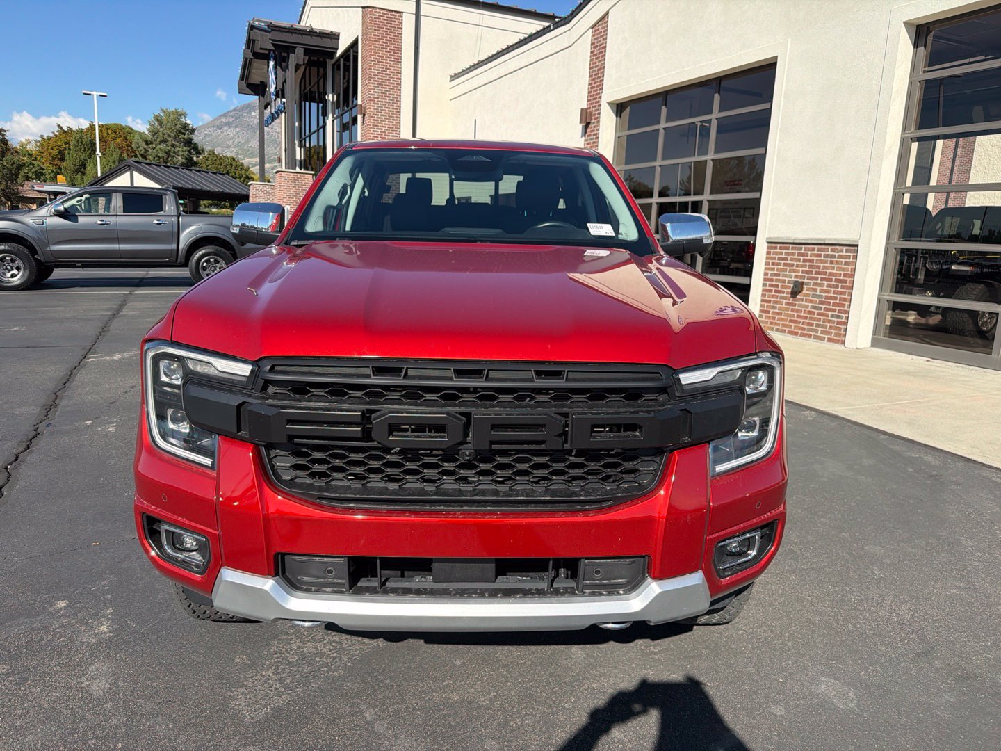 Used 2024 Ford Ranger Lariat w/ FX4 Off-Road Package AWD/4WD image 2
