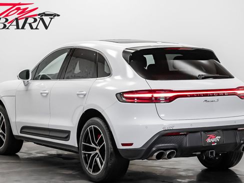 Used 2022 Porsche Macan S image 3