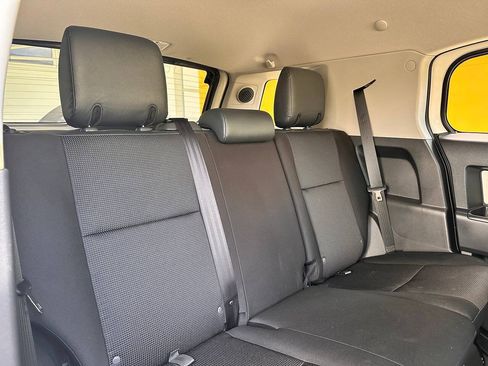 Used 2014 Toyota FJ Cruiser 4WD w/ Upgrade Package image 66