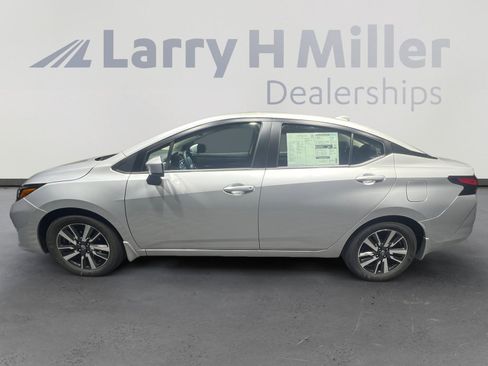 New 2025 Nissan Versa SV w/ Trunk Package image 2