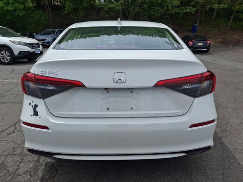 Used 2023 Honda Civic EX image 8