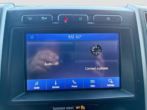 Used 2020 Ford Expedition XLT w/ Equipment Group 201A AWD/4WD image 16