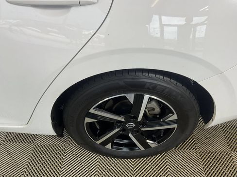 Used 2024 Nissan Sentra SV FWD image 5
