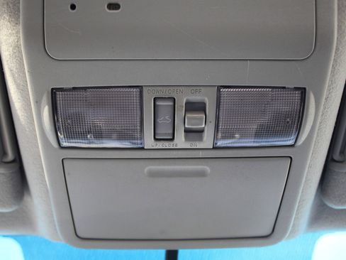 Used 2012 Nissan Frontier PRO-4X image 33