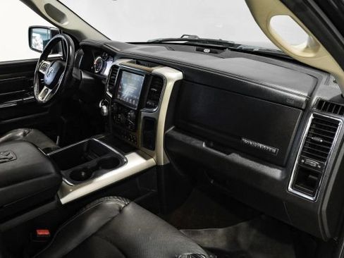 Used 2016 RAM 1500 Laramie w/ Convenience Group AWD/4WD image 15