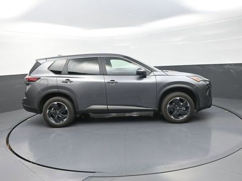 Used 2024 Nissan Rogue SV AWD/4WD image 57