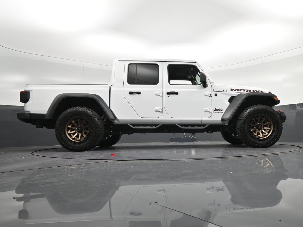 Used 2022 Jeep Gladiator Mojave w/ LED Lighting Group AWD/4WD image 21