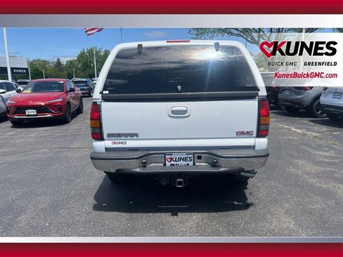 Used 2006 GMC Sierra 1500 Denali w/ Onstar Plus Package AWD/4WD image 6