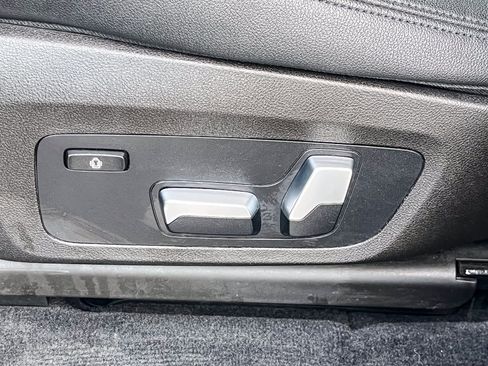 Used 2019 BMW X3 xDrive30i w/ Driving Assistance Package image 20