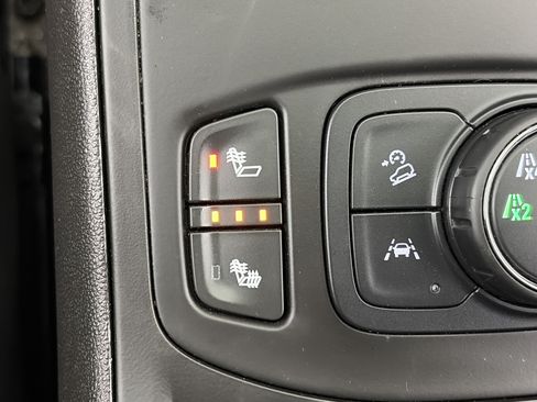 Used 2024 GMC Terrain SLT AWD/4WD image 26