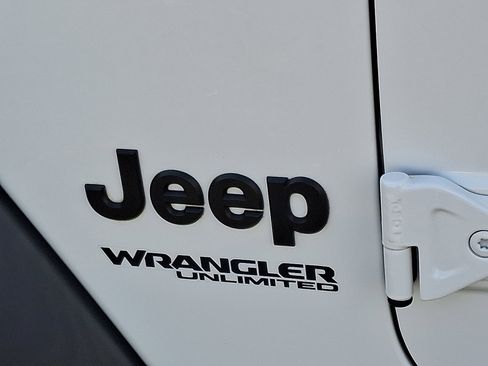 Used 2020 Jeep Wrangler Unlimited Sport image 30