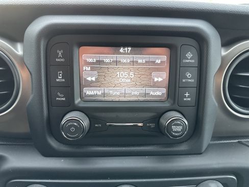 Used 2018 Jeep Wrangler Unlimited Sport image 25