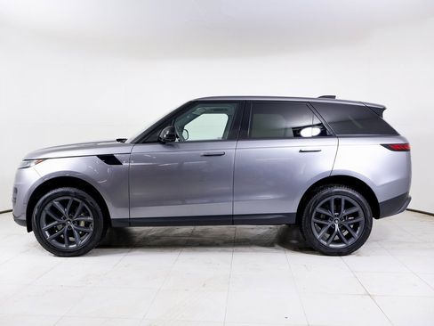 Used 2023 Land Rover Range Rover Sport SE image 2