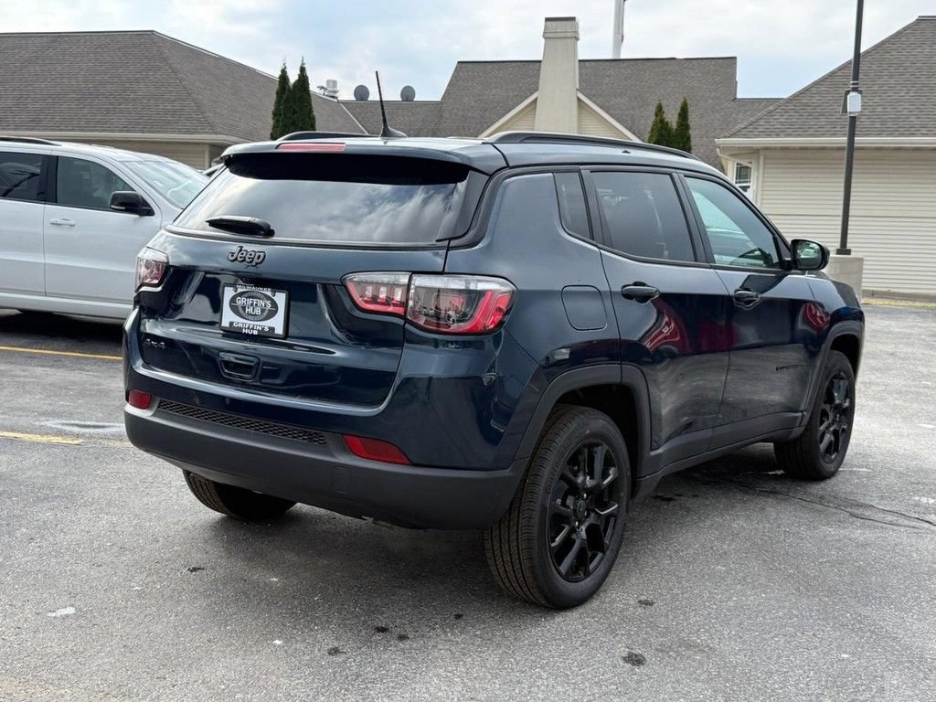 New 2026 Jeep Compass Latitude AWD/4WD image 3