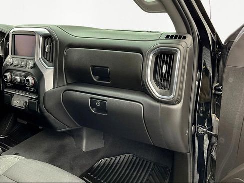 Used 2022 GMC Sierra 1500 Elevation image 17