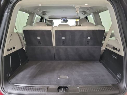 Used 2022 Jeep Wagoneer Series III w/ Flexible Seating Group image 19