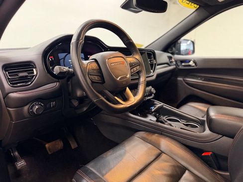 Used 2025 Dodge Durango GT AWD/4WD image 14
