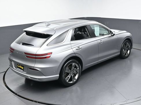 Used 2025 Genesis Electrified GV70 AWD/4WD image 3