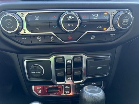 Used 2021 Jeep Wrangler Unlimited Rubicon AWD/4WD image 14