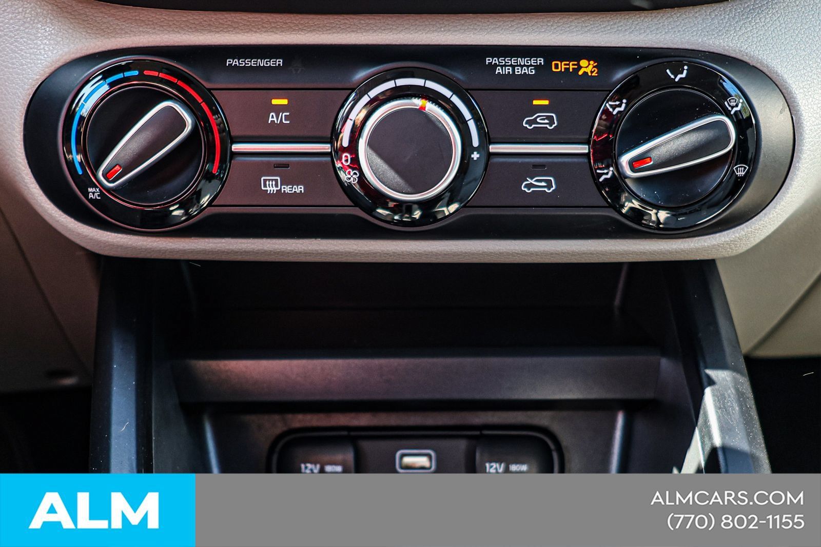 Used 2025 Kia Soul LX w/ LX Technology Package FWD image 31