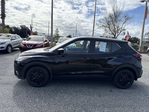 Certified 2024 Nissan Kicks S image 7