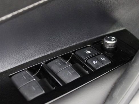 Used 2020 Toyota Corolla SE image 15