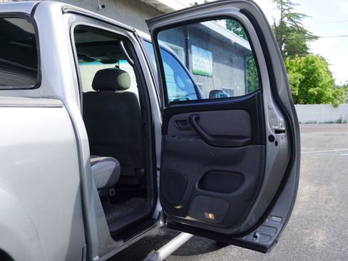 Used 2004 Toyota Tundra SR5 image 23