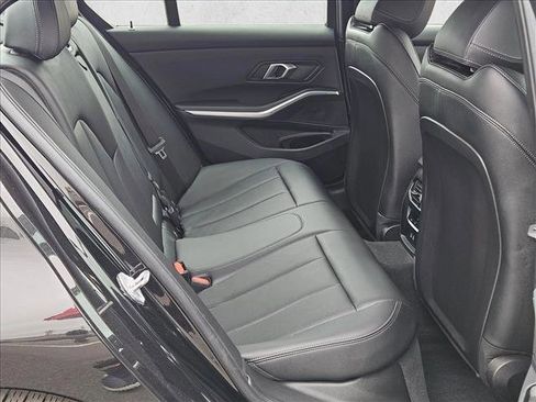 Used 2024 BMW 330e image 19