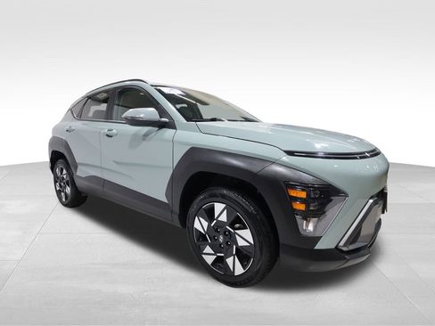 Used 2025 Hyundai Kona SEL image 6