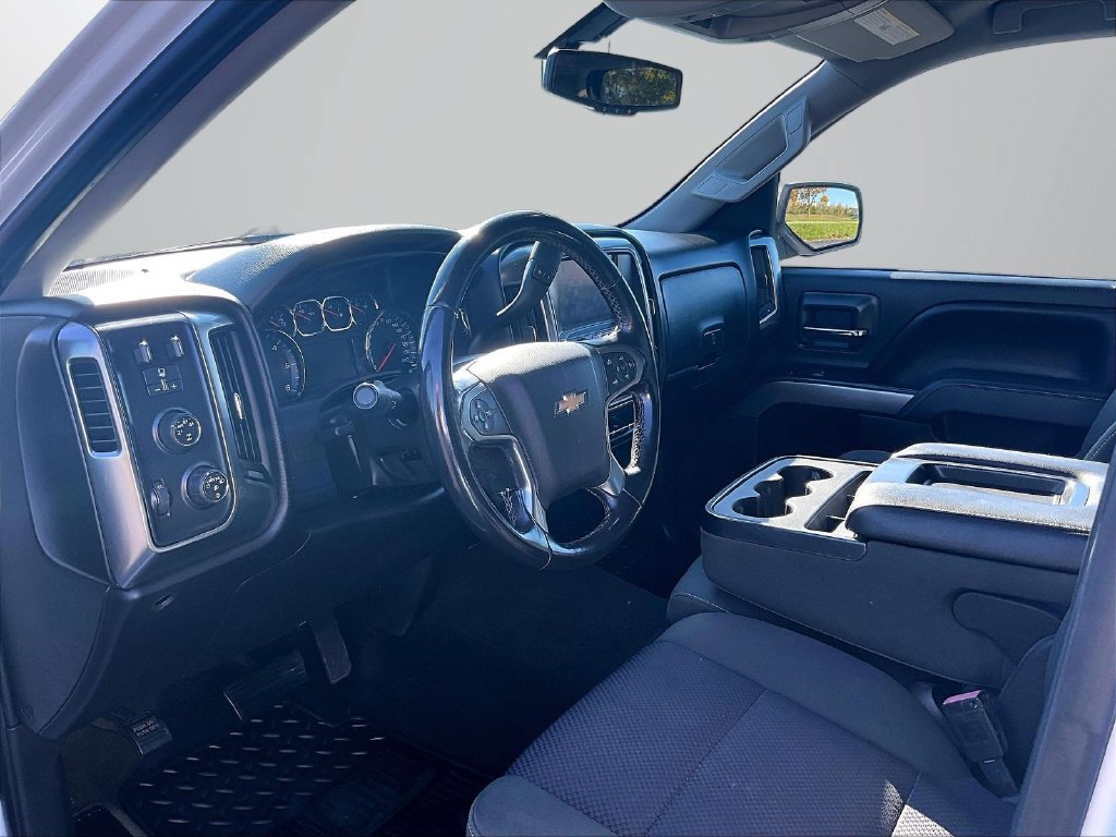 Used 2015 Chevrolet Silverado 1500 LT w/ LT Convenience Package AWD/4WD image 12