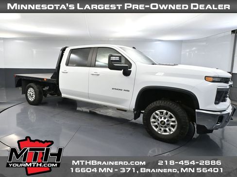 Used 2024 Chevrolet Silverado 2500 LT w/ Convenience Package AWD/4WD image 1